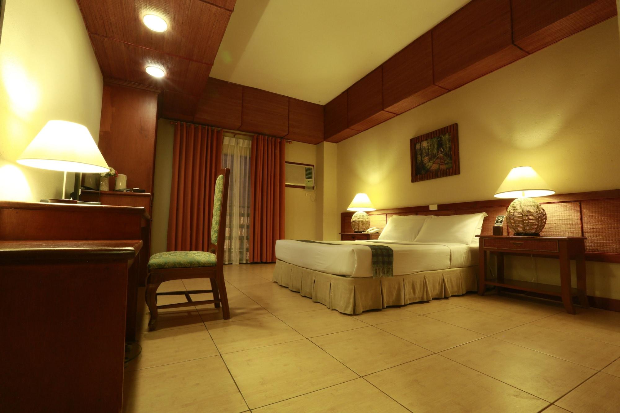 Java Hotel Laoag Exterior photo