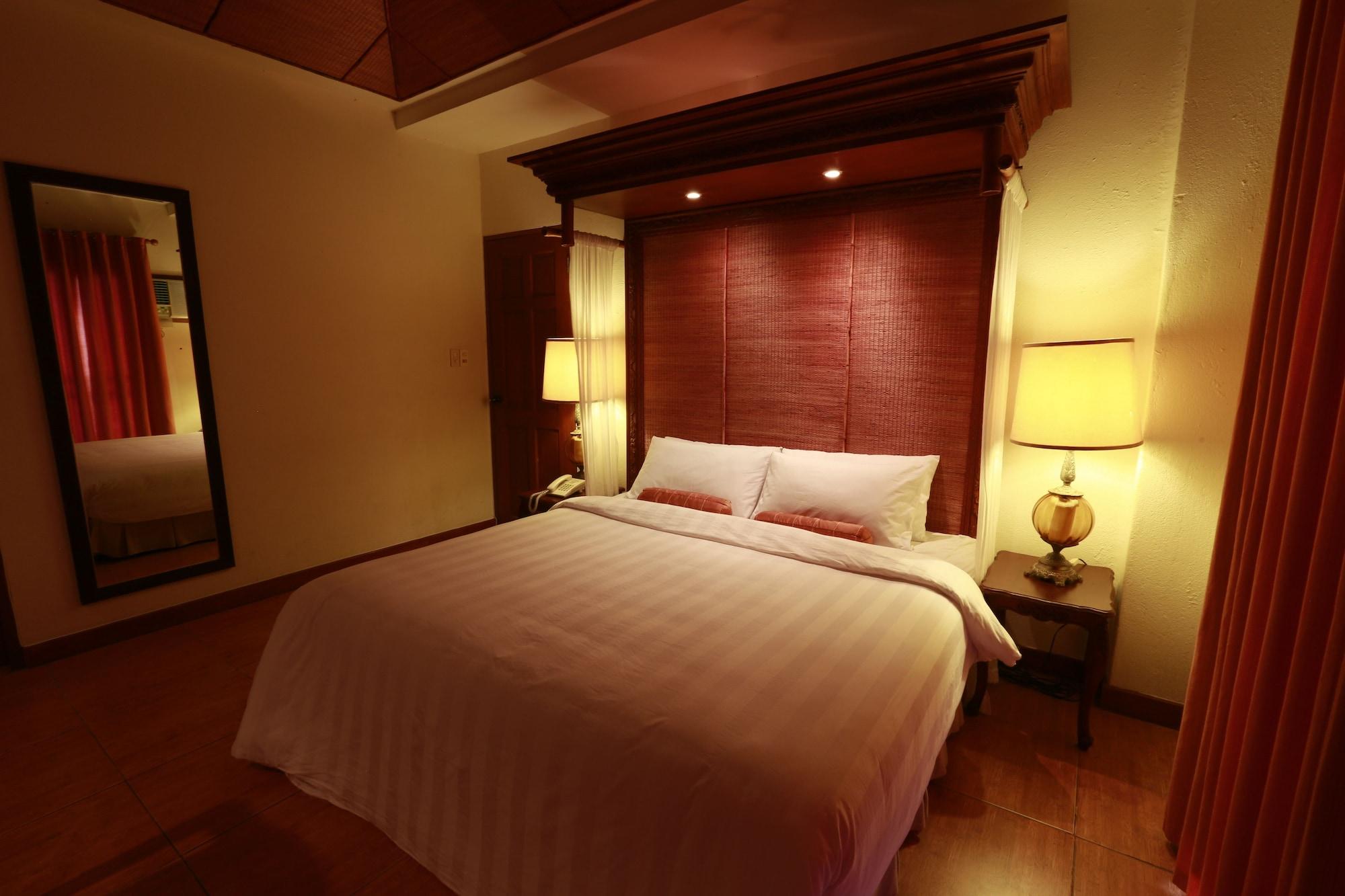 Java Hotel Laoag Exterior photo