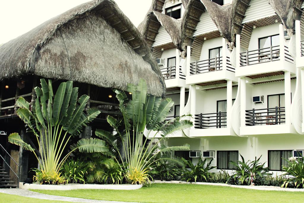 Java Hotel Laoag Exterior photo