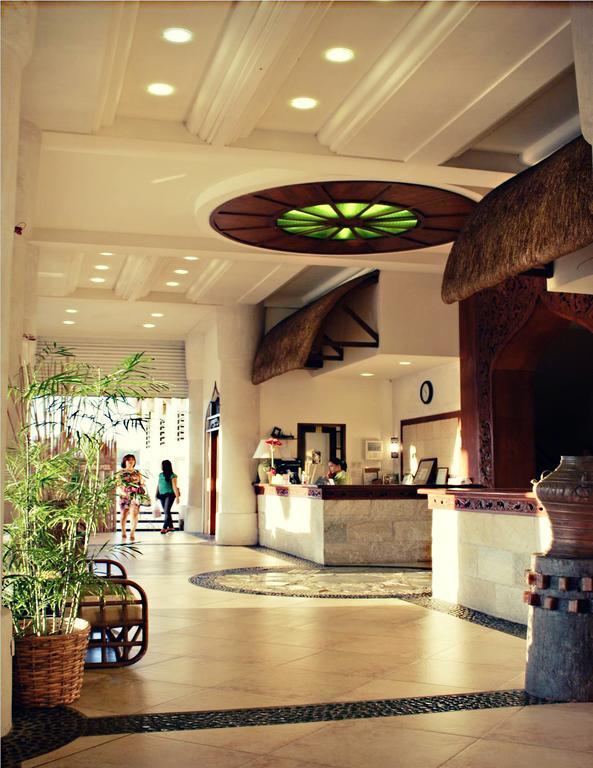 Java Hotel Laoag Exterior photo