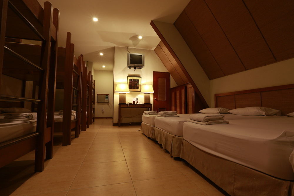 Java Hotel Laoag Exterior photo
